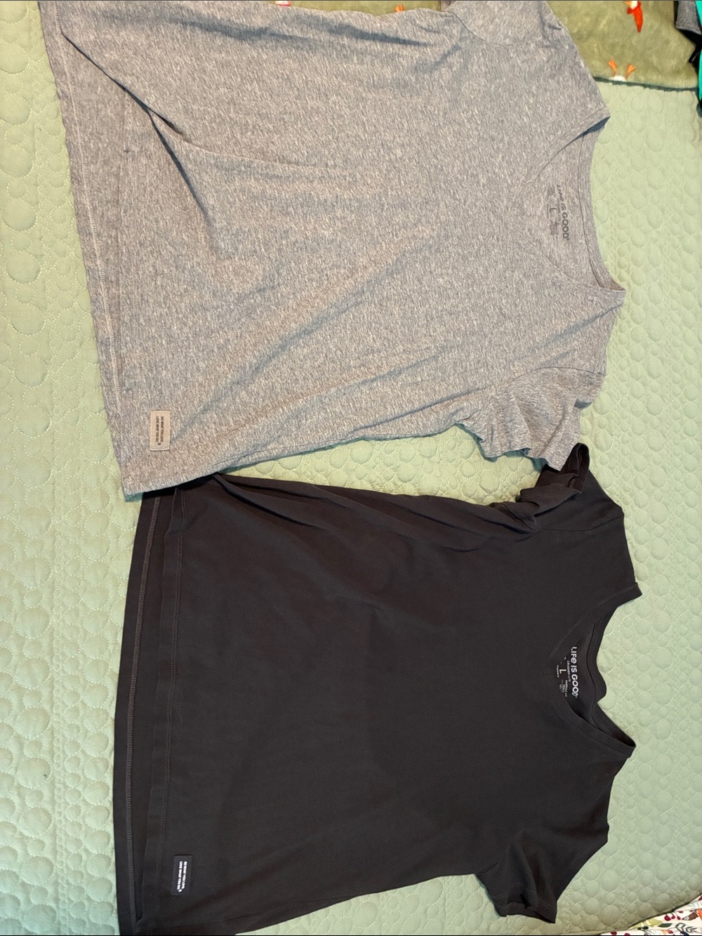 Life Is Good Women's Black and Heather Gray Short Sleeve Tees (2)